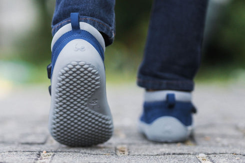 Play Navy Barfodssko