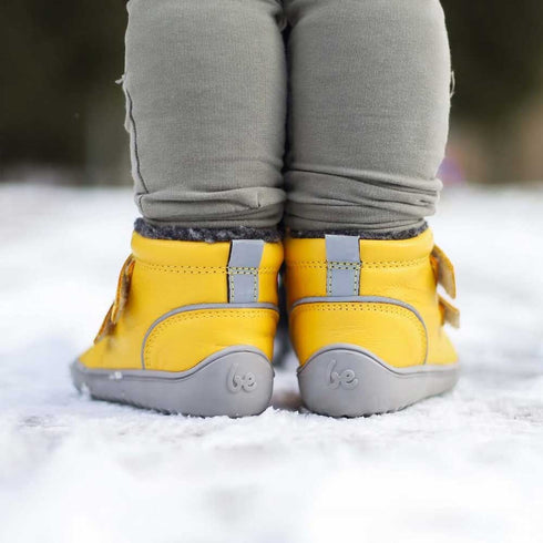 Barfotaskor från Be Lenka som heter Penguin med reflexer.