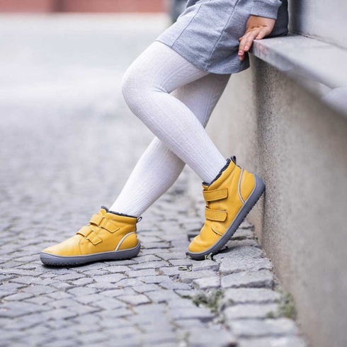 Barfotaskorna Penguin från Be Lenka för hösten.