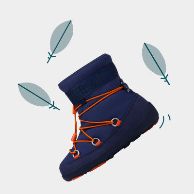 En blå och orange barfotasko från varumärket Affenzahn som tillverkar skor för barn.
