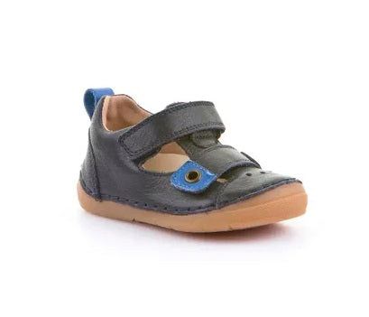 Two Velcro Barfotasandaler